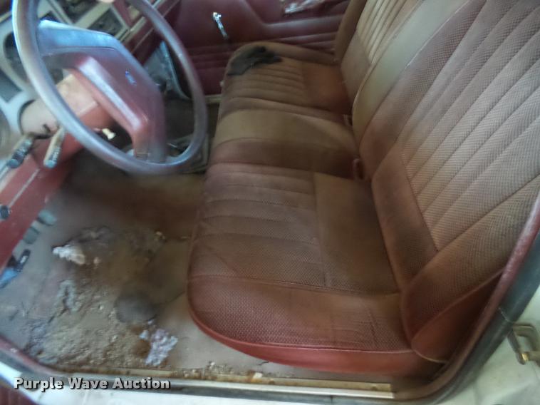 image for item L3406 1986 Ford Ranger SuperCab pickup truck