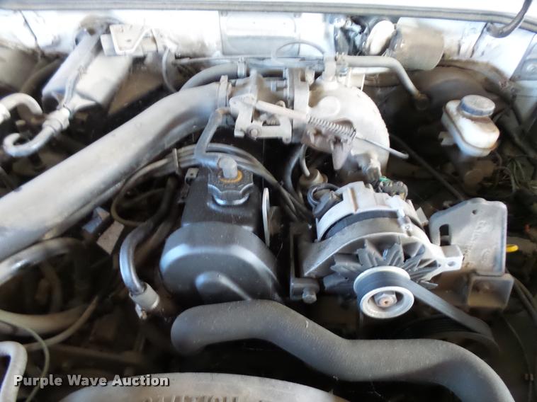 image for item L3406 1986 Ford Ranger SuperCab pickup truck