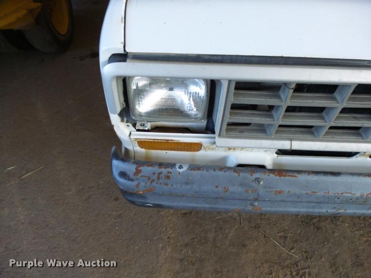 image for item L3406 1986 Ford Ranger SuperCab pickup truck