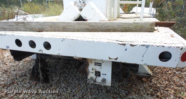 image for item L4291 12'L x 8'W bucket bed