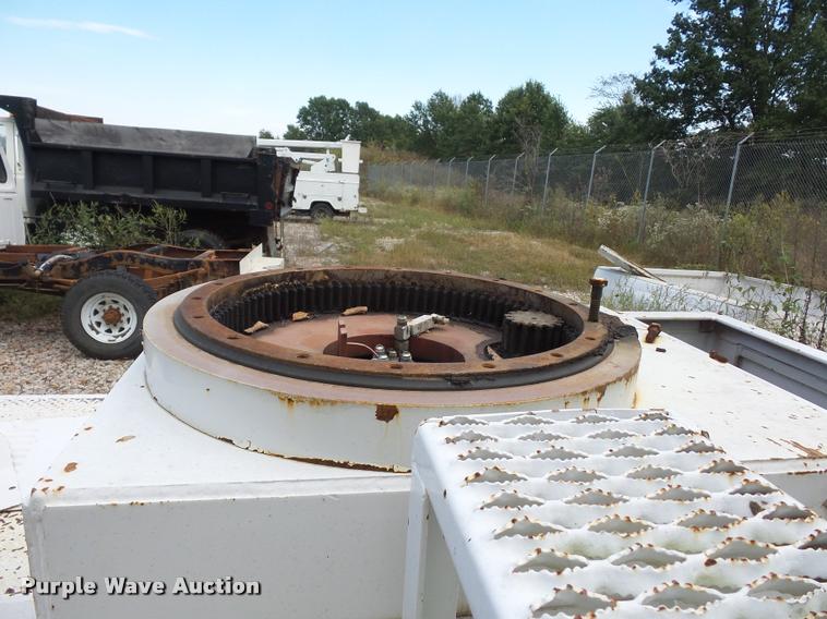 image for item L4291 12'L x 8'W bucket bed