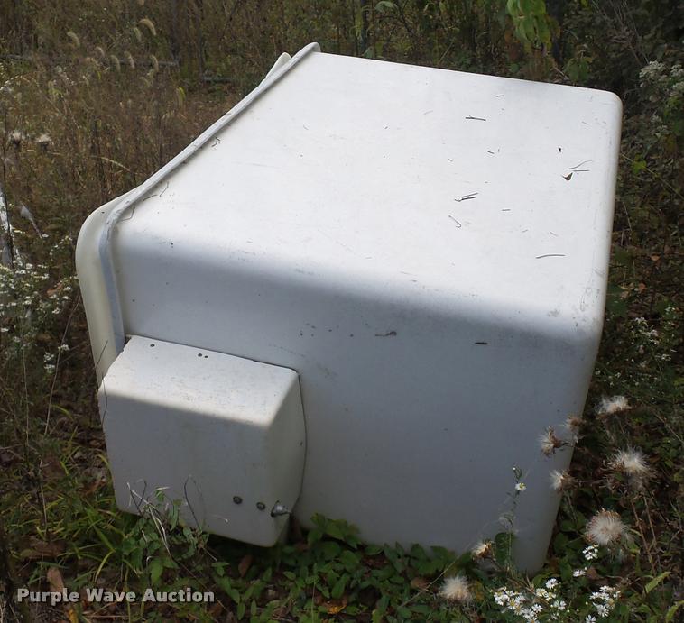 image for item L4291 12'L x 8'W bucket bed