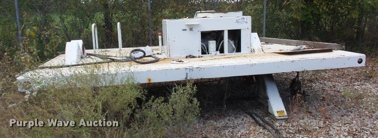 image for item L4291 12'L x 8'W bucket bed