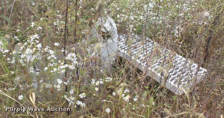 image for item L4291 12'L x 8'W bucket bed