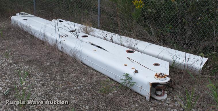 image for item L4291 12'L x 8'W bucket bed