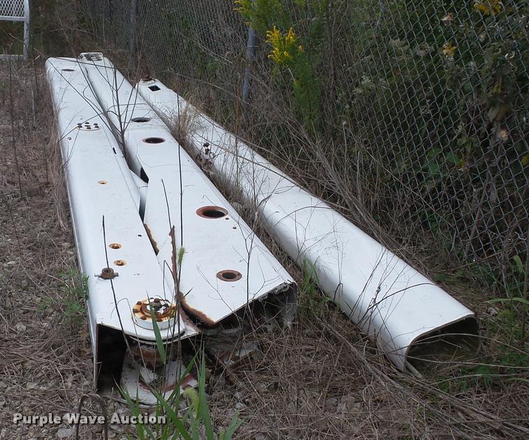 image for item L4291 12'L x 8'W bucket bed