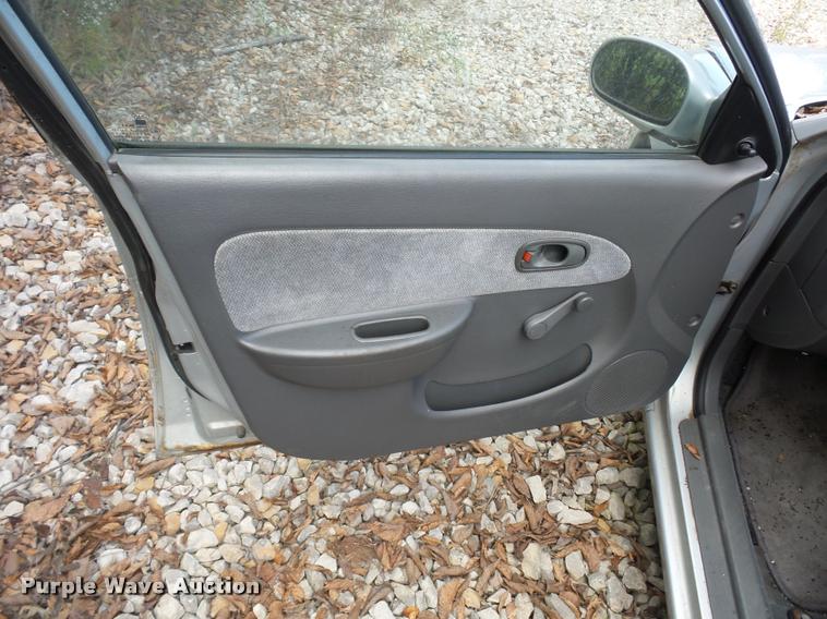 image for item L4292 2001 Kia Spectra