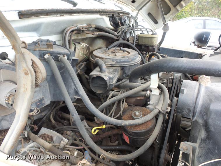 image for item L4294 1987 Ford F700 dump truck