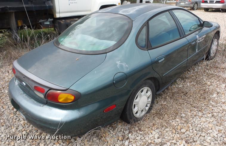 image for item L4295 1997 Ford Taurus