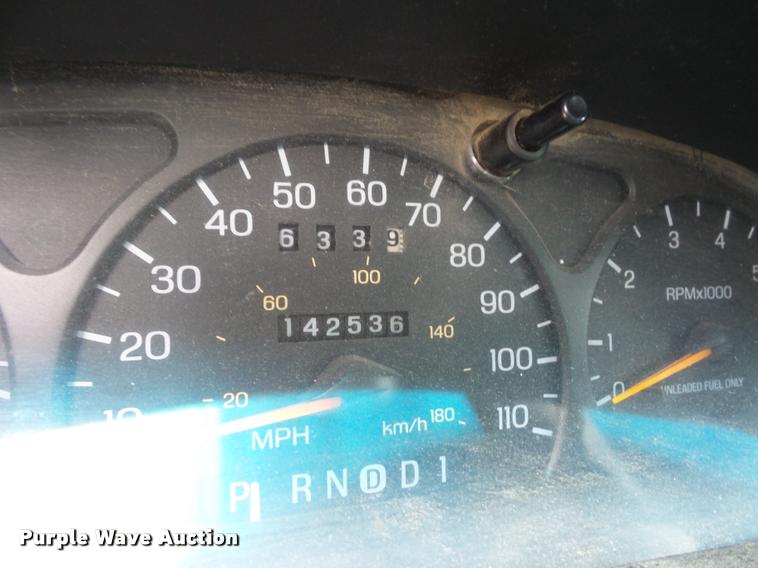 image for item L4295 1997 Ford Taurus