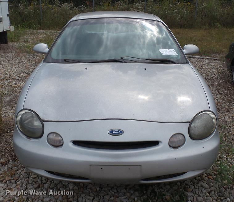 image for item L4296 1997 Ford Taurus