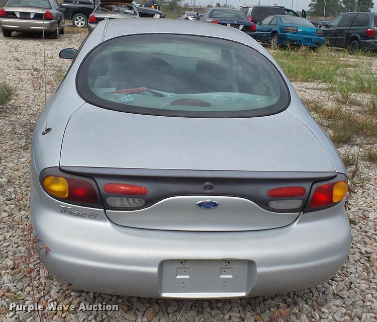 image for item L4296 1997 Ford Taurus