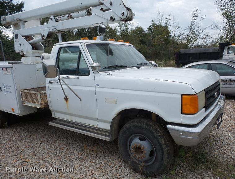 image for item L4297 1988 Ford F450 Super Duty bucket truck