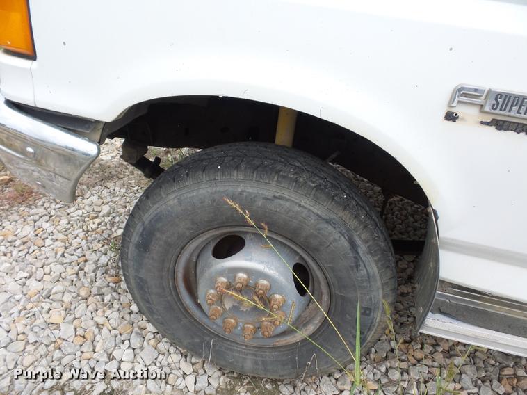 image for item L4297 1988 Ford F450 Super Duty bucket truck