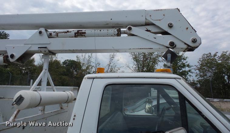 image for item L4297 1988 Ford F450 Super Duty bucket truck