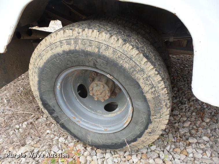 image for item L4297 1988 Ford F450 Super Duty bucket truck