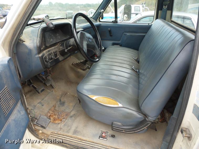 image for item L4297 1988 Ford F450 Super Duty bucket truck