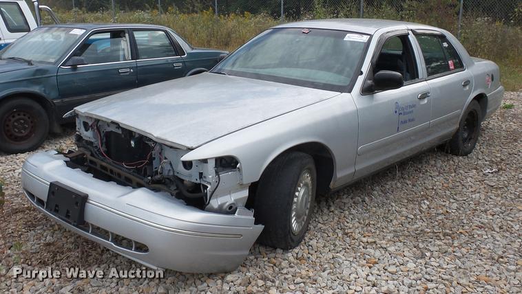 image for item L4298 1998 Ford Crown Victoria Police Interceptor