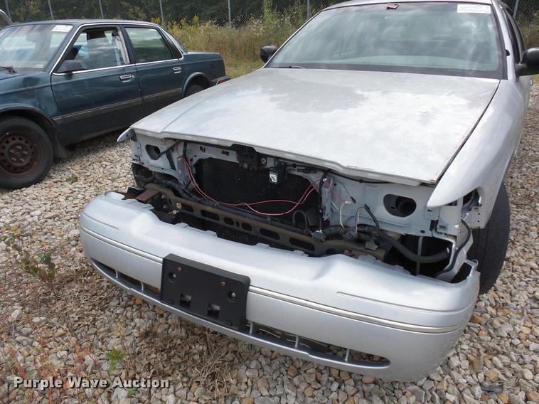 image for item L4298 1998 Ford Crown Victoria Police Interceptor