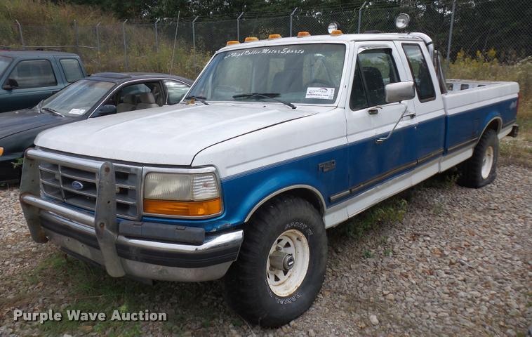 image for item L4300 1995 Ford F150 SuperCab pickup truck