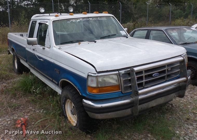 image for item L4300 1995 Ford F150 SuperCab pickup truck