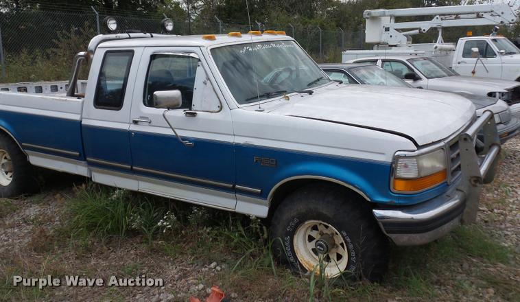 image for item L4300 1995 Ford F150 SuperCab pickup truck