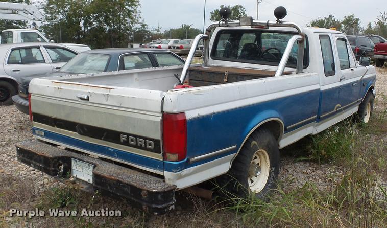 image for item L4300 1995 Ford F150 SuperCab pickup truck