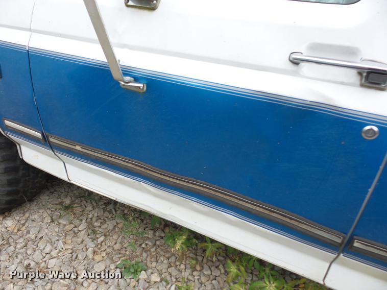 image for item L4300 1995 Ford F150 SuperCab pickup truck