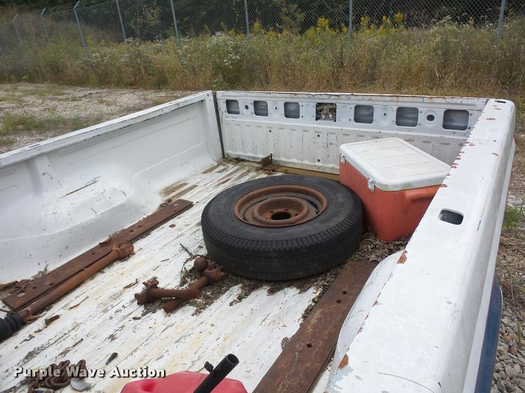 image for item L4300 1995 Ford F150 SuperCab pickup truck