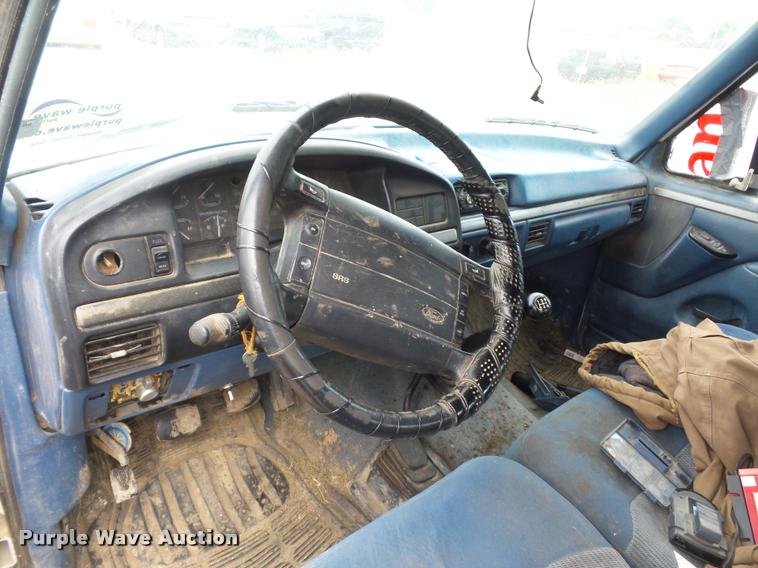 image for item L4300 1995 Ford F150 SuperCab pickup truck