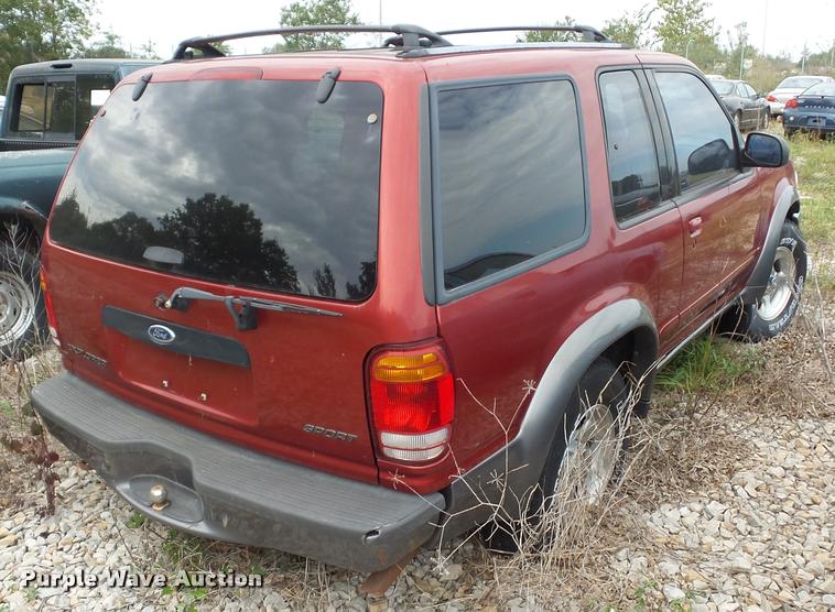 image for item L4303 2000 Ford Explorer SUV