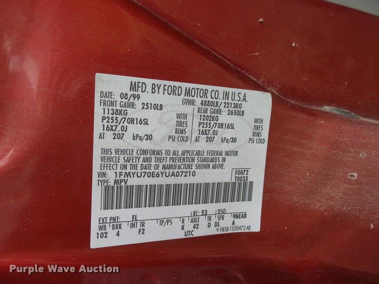 image for item L4303 2000 Ford Explorer SUV