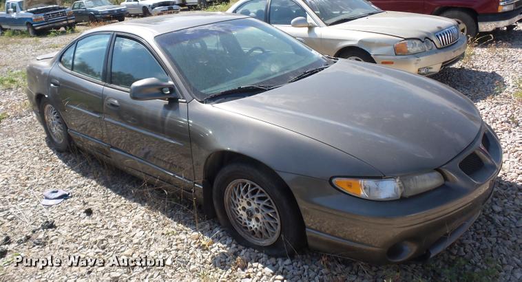 image for item L4307 2000 Pontiac Grand Prix