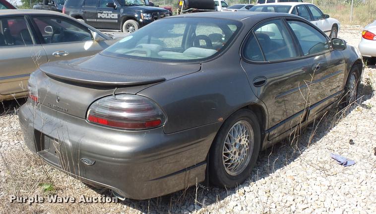 image for item L4307 2000 Pontiac Grand Prix