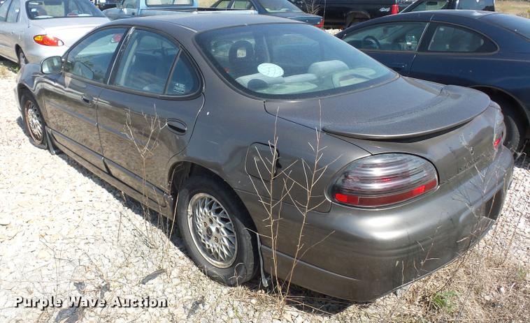 image for item L4307 2000 Pontiac Grand Prix