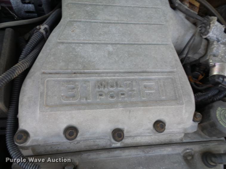 image for item L4311 1992 Pontiac Grand Prix