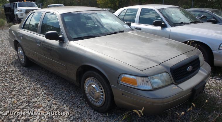 image for item L4314 2001 Ford Crown Victoria Police Interceptor