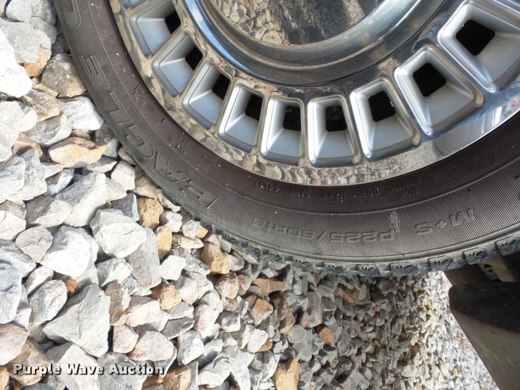 image for item L4314 2001 Ford Crown Victoria Police Interceptor