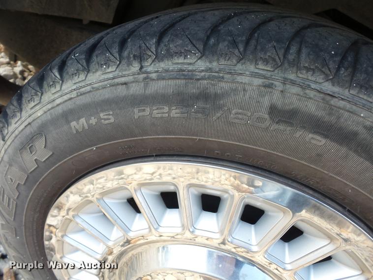 image for item L4314 2001 Ford Crown Victoria Police Interceptor