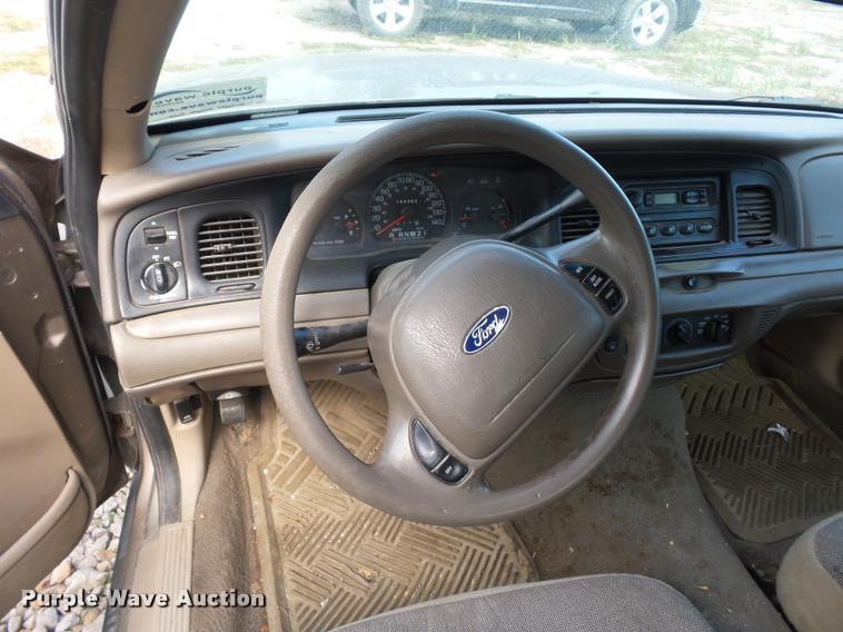 image for item L4314 2001 Ford Crown Victoria Police Interceptor