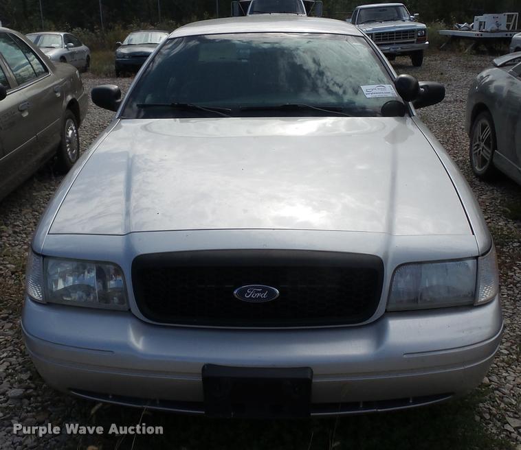 image for item L4315 2006 Ford Crown Victoria Police Interceptor