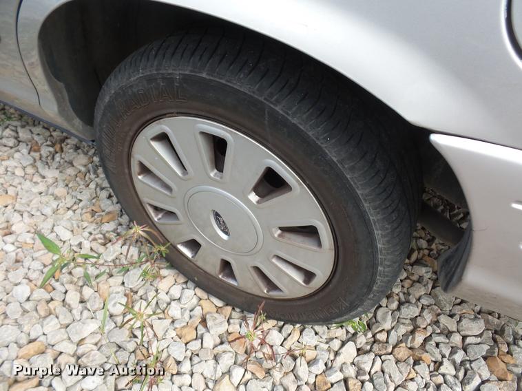 image for item L4315 2006 Ford Crown Victoria Police Interceptor