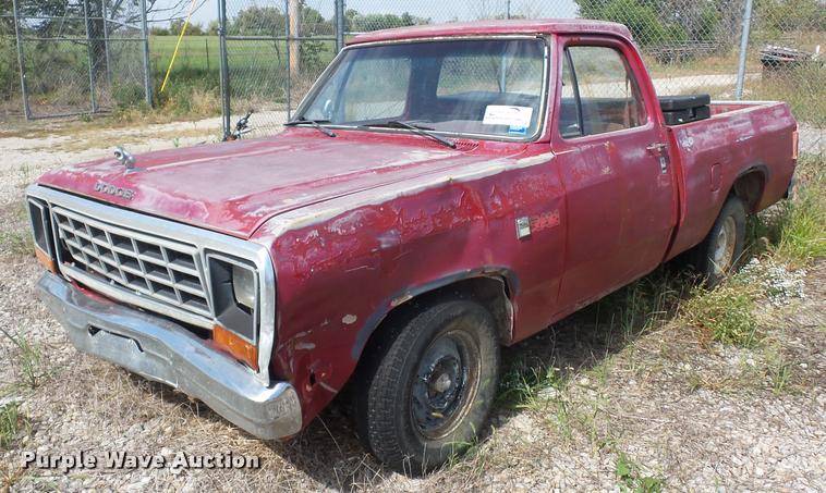 image for item L4317 1983 Dodge D150 pickup truck