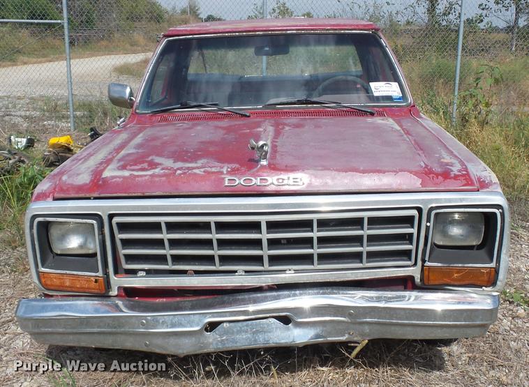 image for item L4317 1983 Dodge D150 pickup truck