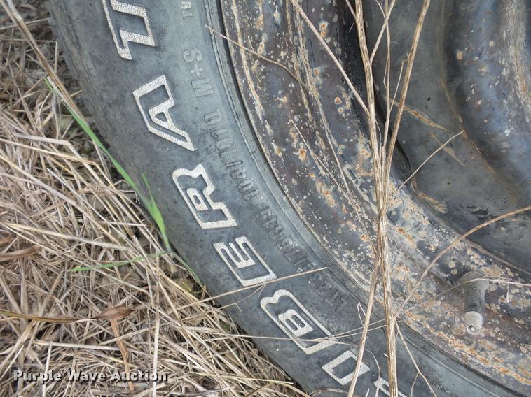 image for item L4317 1983 Dodge D150 pickup truck