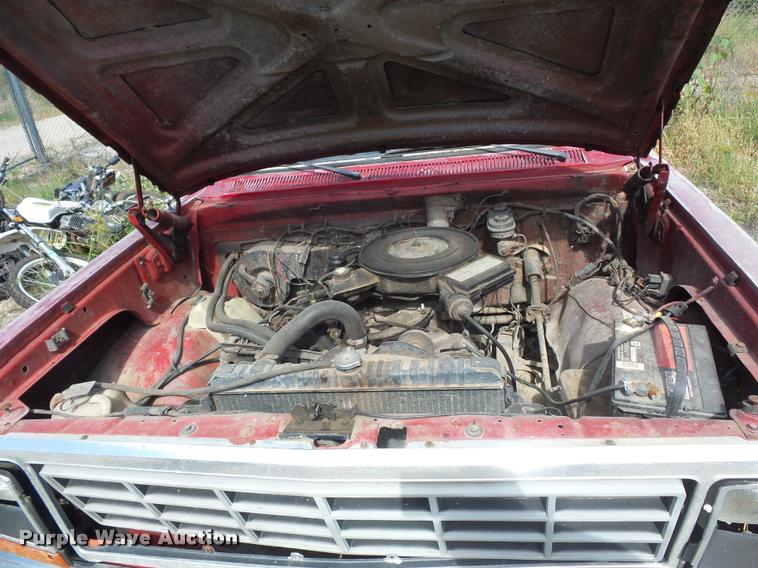 image for item L4317 1983 Dodge D150 pickup truck