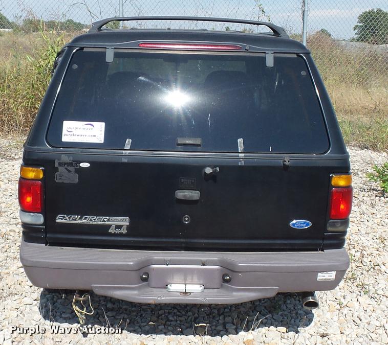 image for item L4320 1997 Ford Explorer SUV