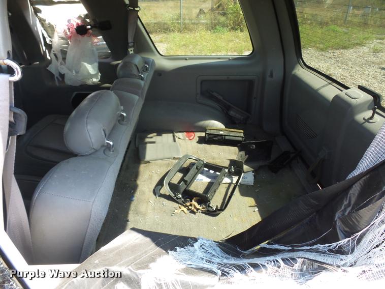 image for item L4320 1997 Ford Explorer SUV