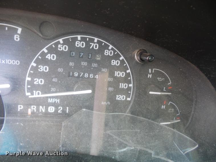 image for item L4320 1997 Ford Explorer SUV