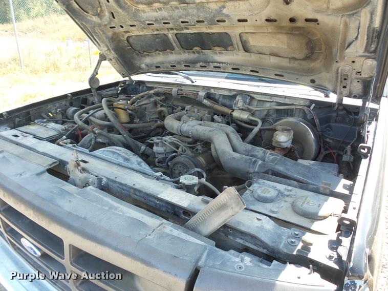 image for item L4321 1993 Ford F250 HD SuperCab pickup truck